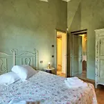 Villa Ferdinando By Posarellivillas