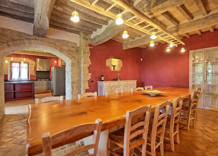 Villa Ferdinando By Posarellivillas Monsanto