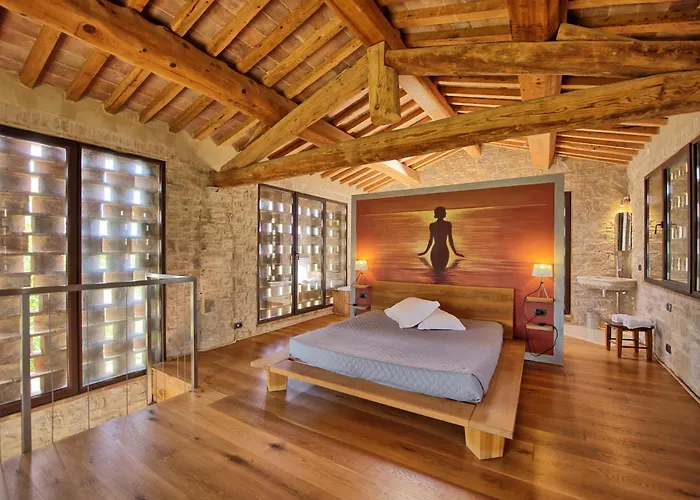 Villa Ferdinando By Posarellivillas Monsanto