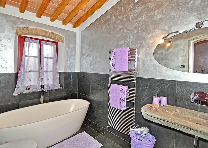 Villa Ferdinando By Posarellivillas Monsanto